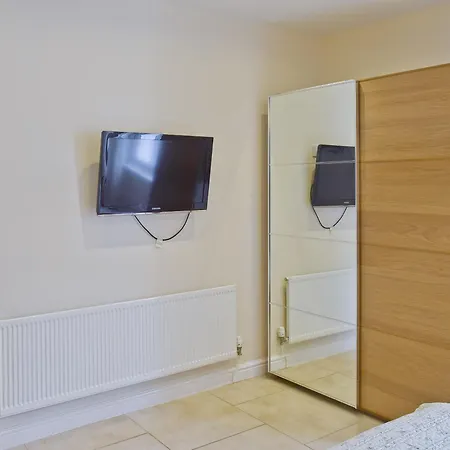 Falcon Crag بيت للعطل *